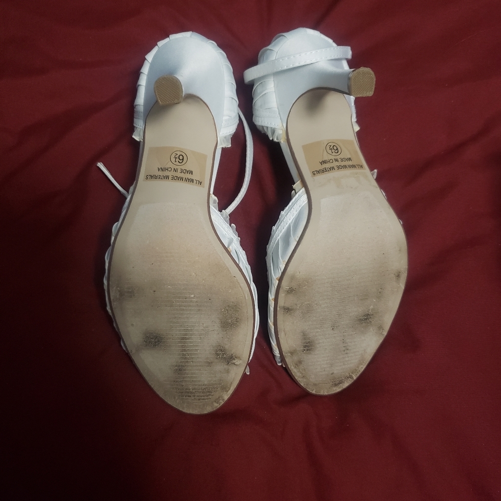 White Satin High Heels - Picture 4 of 4